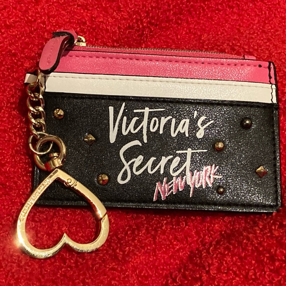 NWOT VS Wallet